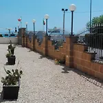Fontane Bianche Szálloda 3*