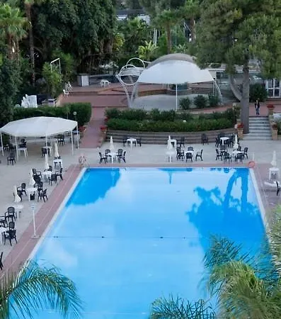 Fontane Bianche Hotel 3*