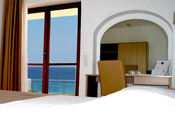 Fontane Bianche Hotel 3*