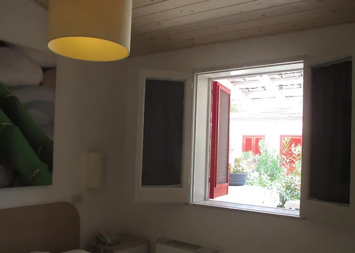 Fontane Bianche Hotel 3*