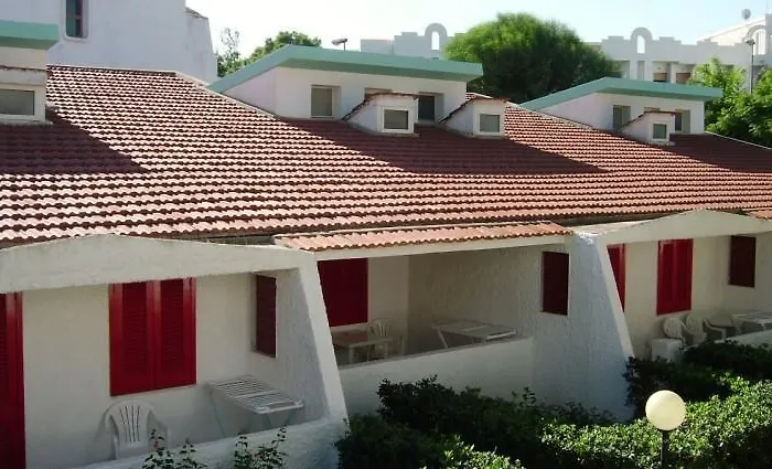 Fontane Bianche מלון 3*